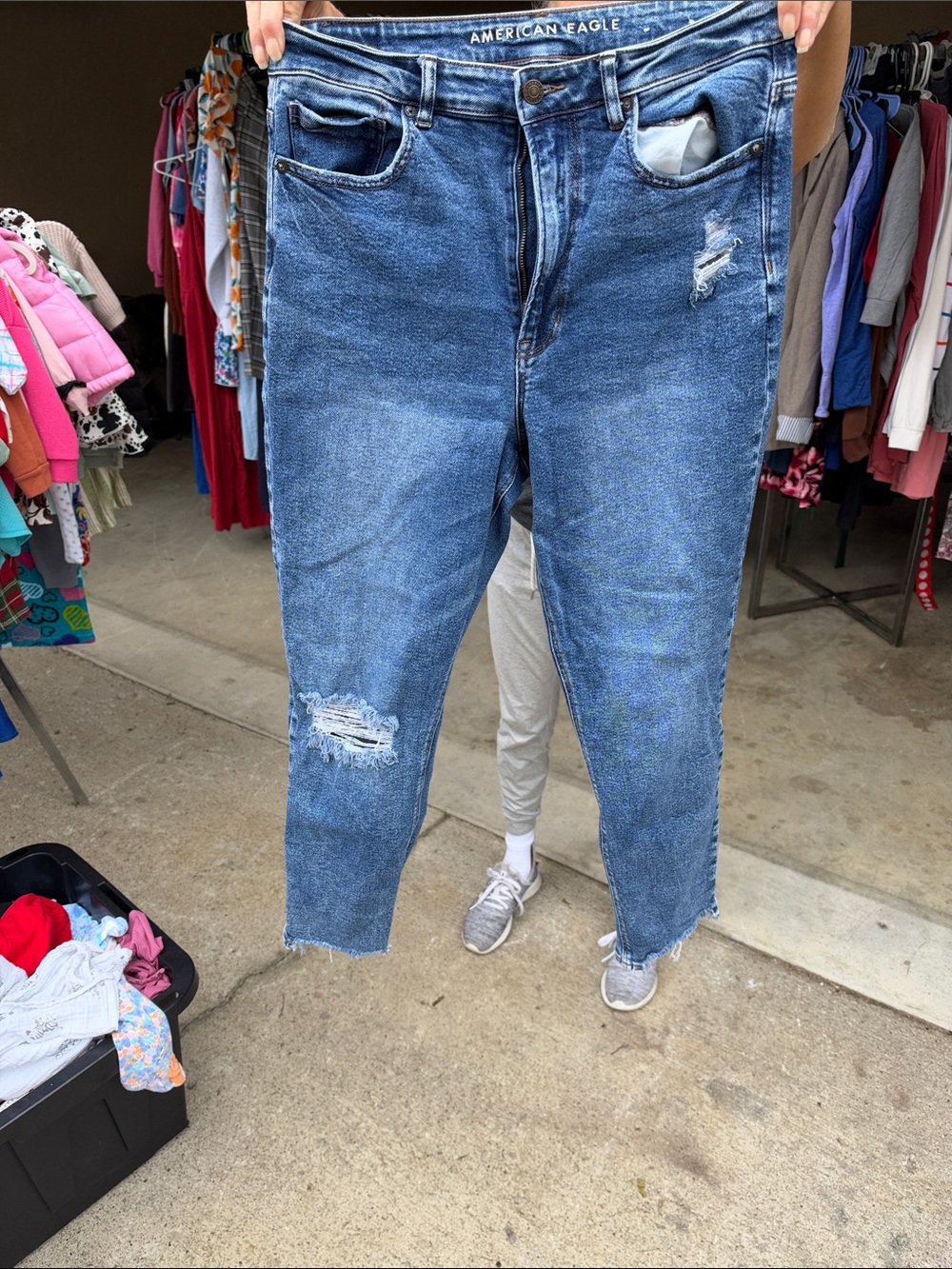 American Eagle Outfitters Distressed Cropped Blue High-Rise Jeans